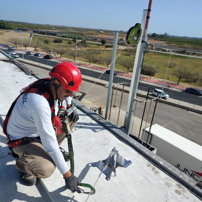 instalación de sistemas de seguridad en cubierta