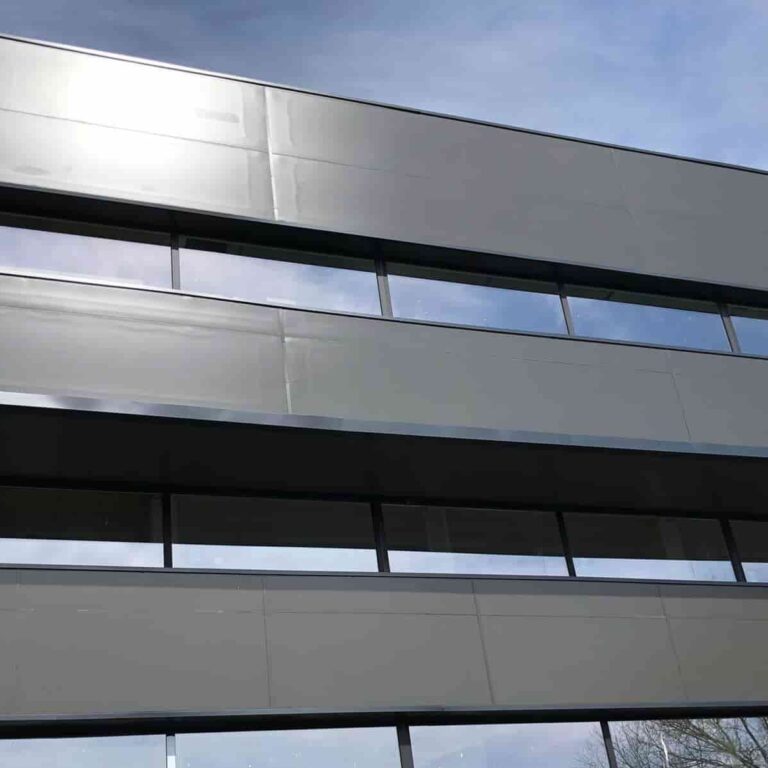 servicio panel de sandwisch e instalación de fachadas